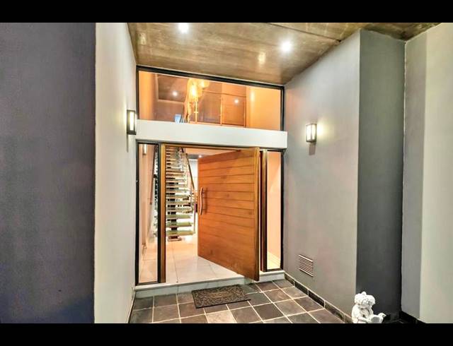 6 BEDROOM HOUSE FOR SALE IN MORNINGSIDE